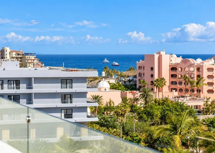 Appart hôtel Eureka - 3br, Hot Tub, 2 Blocks From