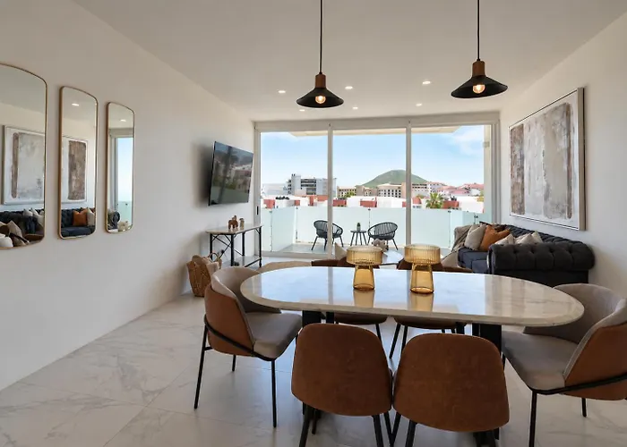 Appart hôtel Eureka - 3br, Hot Tub, 2 Blocks From Cabo San Lucas
